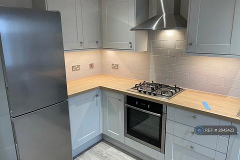 2 bedroom flat to rent, Caledonia Place, Bristol, BS8