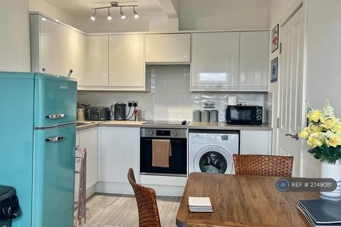 1 bedroom flat to rent, West Hill Road, Bournemouth, BH2