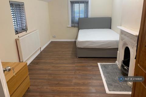 undefined, High Street, Northfleet, Gravesend, DA11