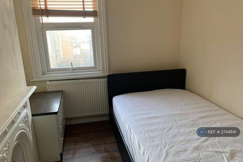 undefined, High Street, Northfleet, Gravesend, DA11