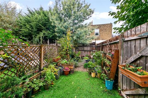 2 bedroom maisonette for sale, Godstone Road, St Margarets, TW1