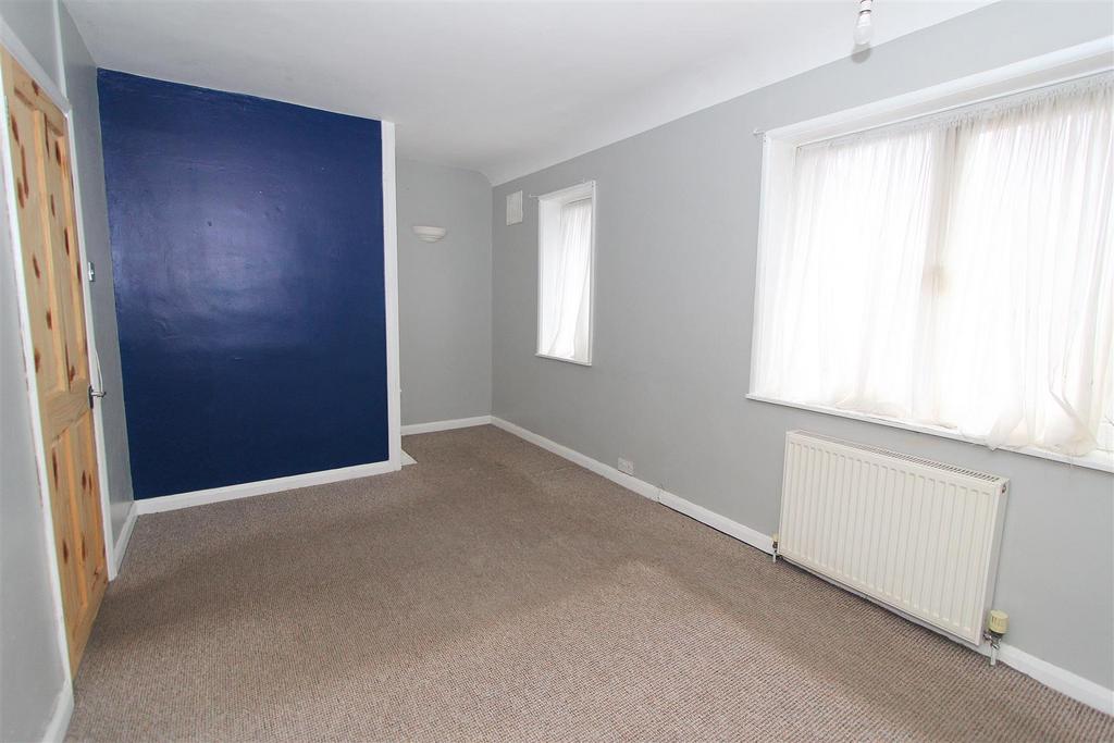 Bed 1.JPG