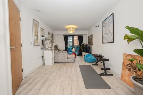 1 bedroom apartment for sale, 13 Mulberry House, Burgage Square, Wakefield, West Yorkshire