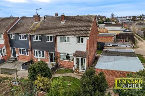 Rosedale Road, Grays RM17