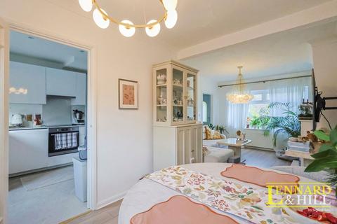 undefined, Rosedale Road, Grays RM17