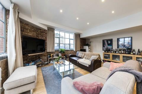 2 bedroom flat to rent, Boss Street, London SE1