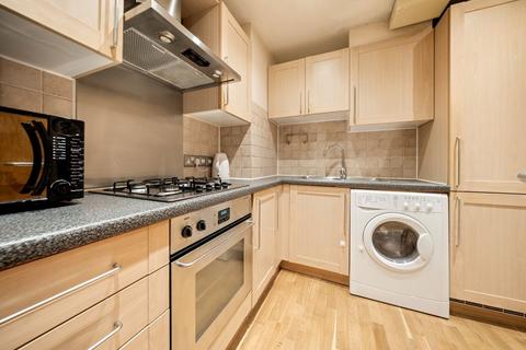 2 bedroom flat to rent, Boss Street, London SE1
