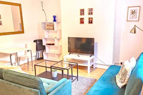 2 bedroom apartment to rent, Junction Road, London N19