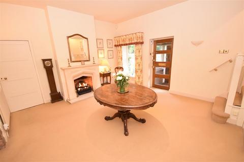 undefined, Puddington Lane, Burton