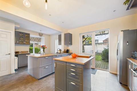 3 bedroom semi-detached house for sale, Welton Road, Brough