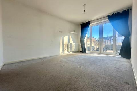 2 bedroom flat to rent, South Eastern Road, Ramsgate, Kent, CT11