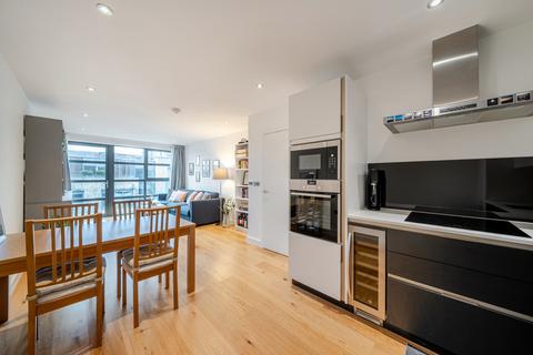 1 bedroom apartment for sale, Pages Walk, London