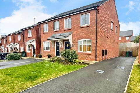 3 bedroom semi-detached house for sale, Midway  DE11