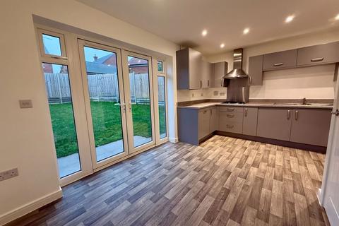3 bedroom semi-detached house for sale, Midway  DE11
