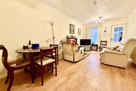 2 bedroom bungalow for sale, The Lawns, Bridlington, East Riding of Yorkshire, YO16