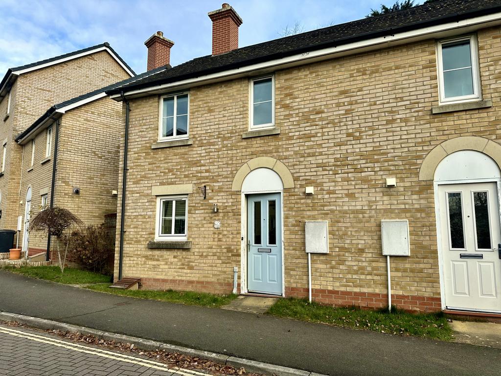 3 bedroom semi-detached house