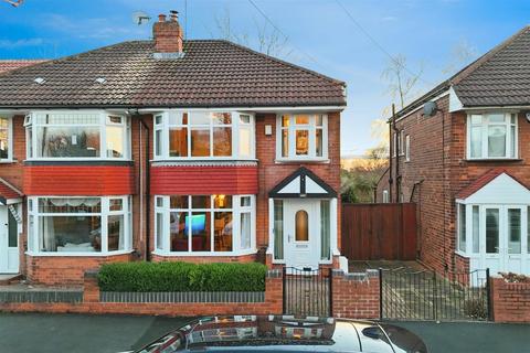 3 bedroom semi-detached house for sale, Barrington Avenue, Hull