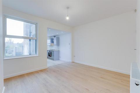 3 bedroom terraced house for sale, Duke Street, Hucknall NG15