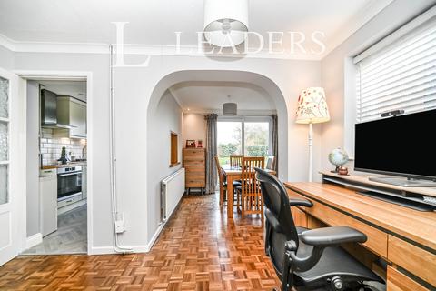 undefined, Paddock Close, Clapham, Bedford, MK41