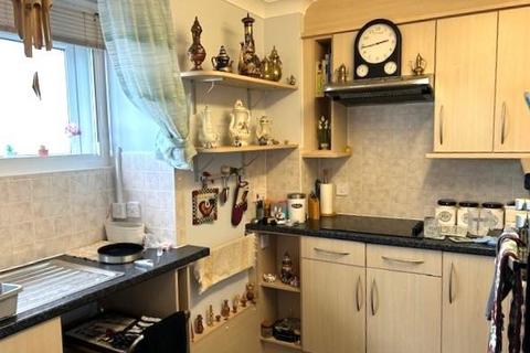 1 bedroom retirement property for sale, Clarence Road, Llandudno