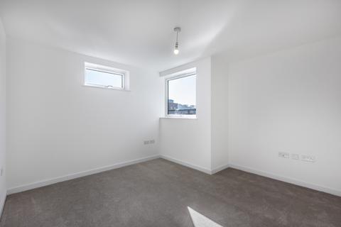 2 bedroom flat to rent, Blackwall Lane Greenwich SE10