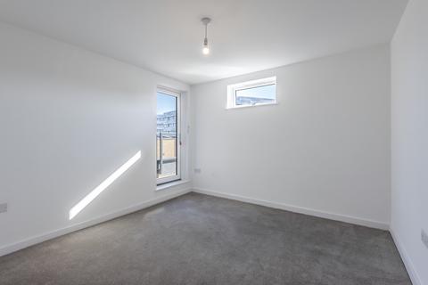 2 bedroom flat to rent, Blackwall Lane Greenwich SE10