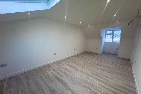 1 bedroom penthouse to rent, St. Helier - REN021