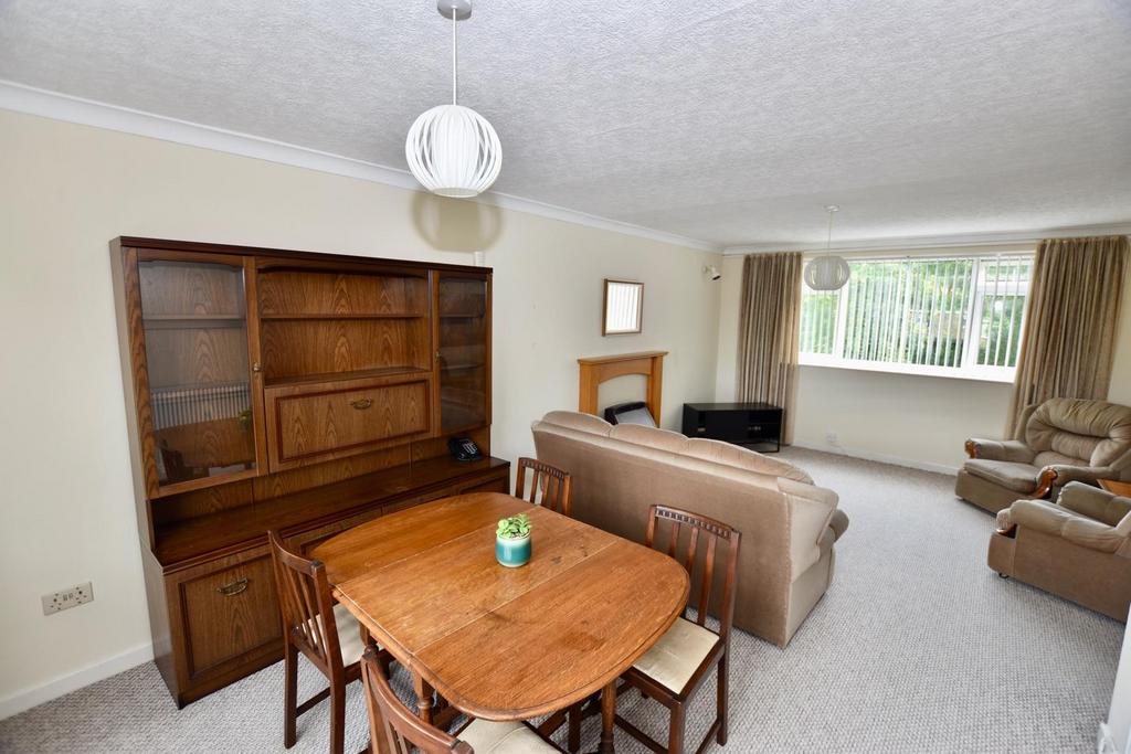 Living &amp; Dining Room
