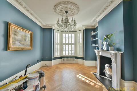 3 bedroom ground floor flat for sale, High Street, Bexhill-on-Sea, TN40