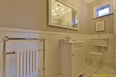 3 bedroom ground floor flat for sale, High Street, Bexhill-on-Sea, TN40