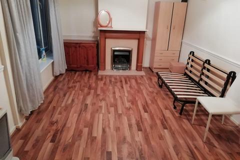 3 bedroom terraced house to rent, Keir Hardie Way,  Barking, IG11