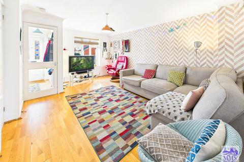 4 bedroom detached house for sale, Helen Thompson Close, Iwade, Sittingbourne