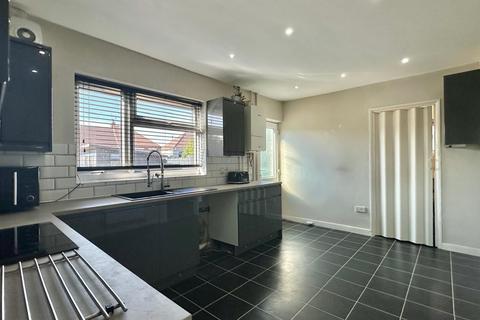 3 bedroom semi-detached house for sale, Dymond Road, Holbrooks, Coventry, CV6 4JZ