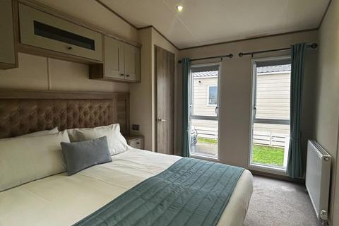 2 bedroom park home for sale, Marlie Holiday Park