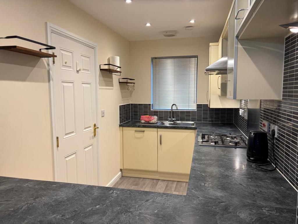 33 Horsley Road Kitchen.jpeg