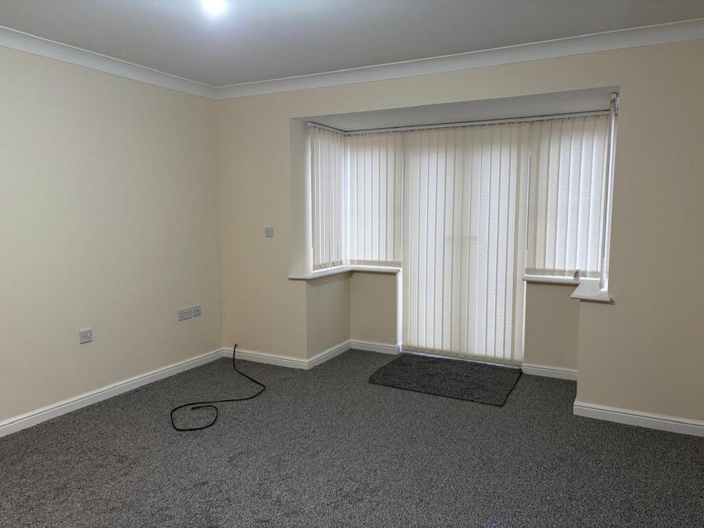 33 Horsley Road - Lounge.jpeg