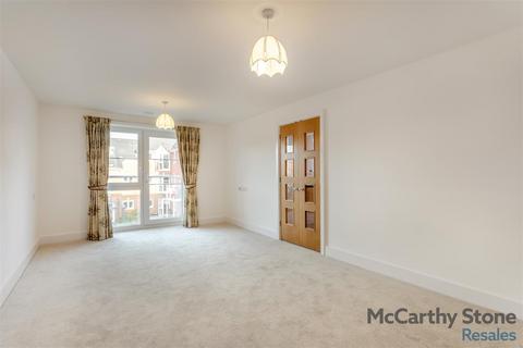 1 bedroom apartment for sale, Park House, Old Park Road, Hitchin, Hertfordshire, SG5 2JR