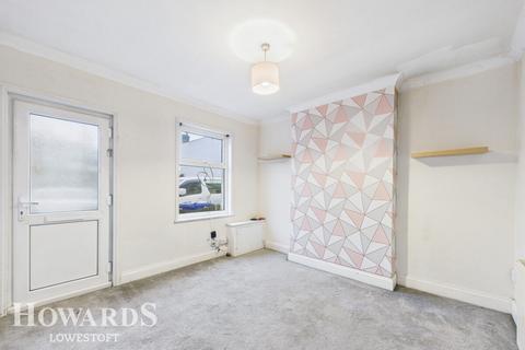 3 bedroom end of terrace house for sale, Raglan Street, Lowestoft