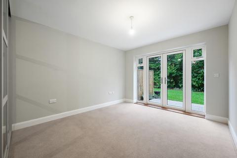 undefined, Meadow Court, Iver