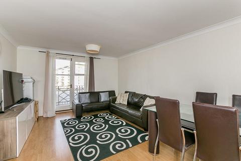 2 bedroom flat to rent, Brompton Park Crescent, SW6