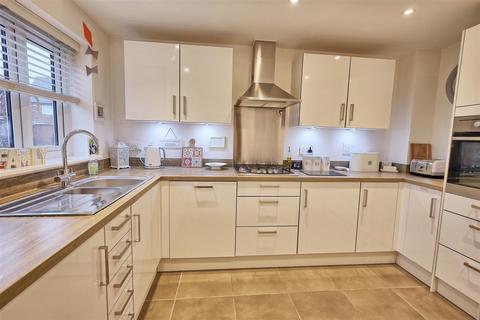 undefined, Farm Close, Ware SG12