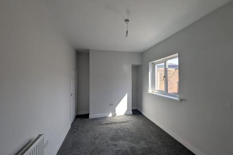 3 bedroom terraced house to rent, Borough Road, Darlington DL1