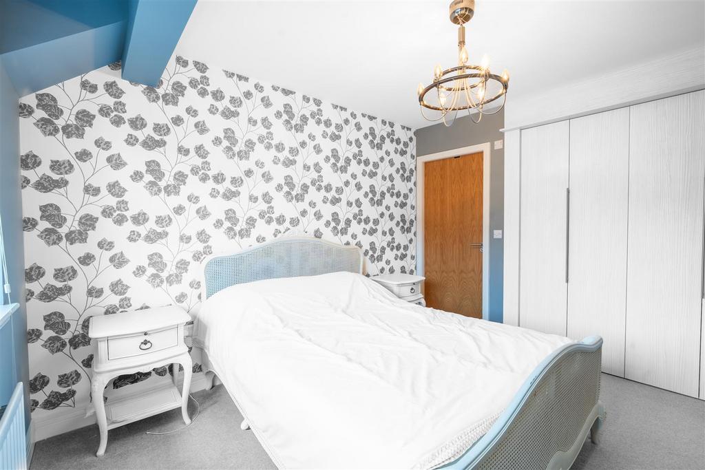 Bedroom.one.jpg