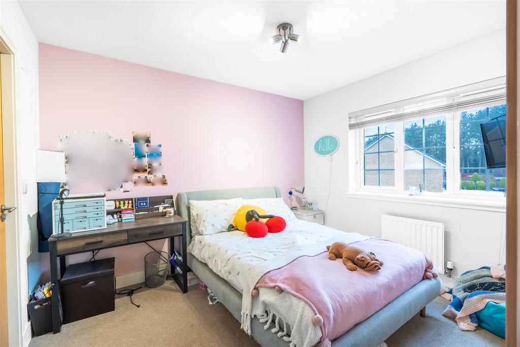Bedroom.two.jpg