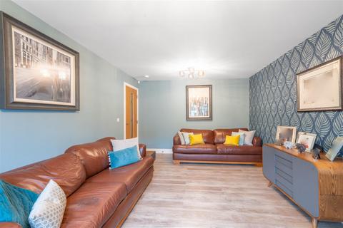 5 bedroom detached house for sale, Heron View, Motherwell