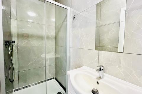 2 bedroom flat to rent, Cricklewood Broadway, Cricklewood, NW2