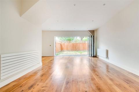 3 bedroom house to rent, John Bull Place, London W4