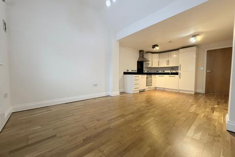 2 bedroom flat to rent, Gordon Avenue, Stanmore, HA7