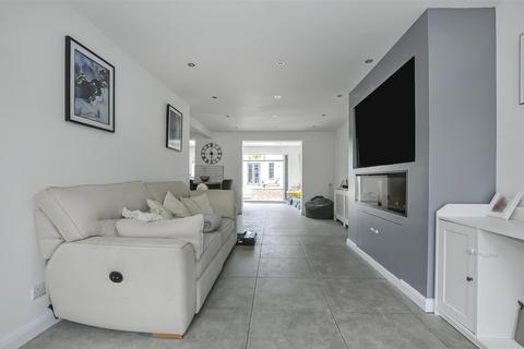 3 bedroom end of terrace house for sale, Claremont, Bricket Wood, St. Albans