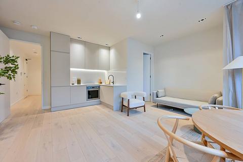 2 bedroom flat to rent, Creswick Road, Ealing, Acton, W3
